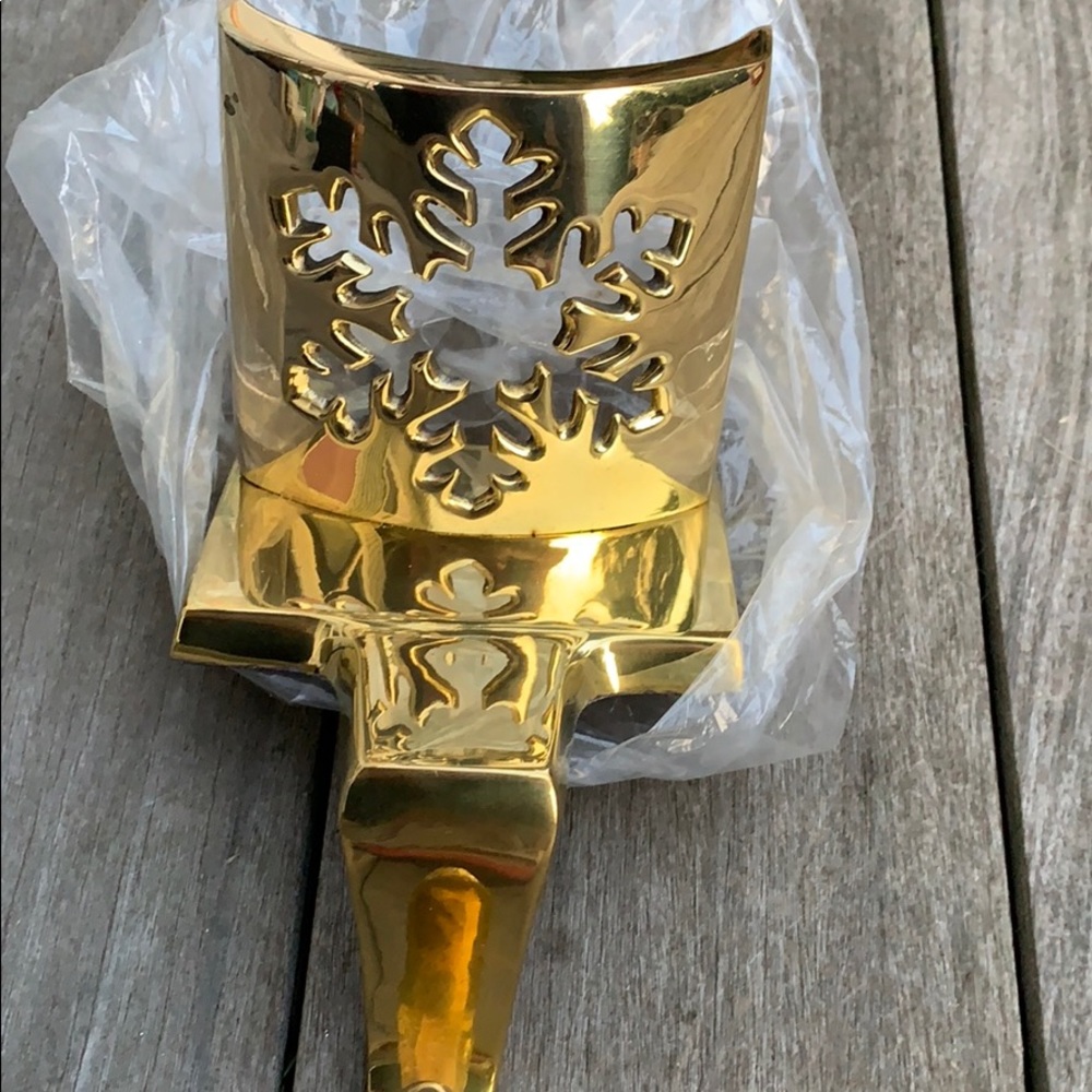 2 “Hold everything” brass holders snowflake